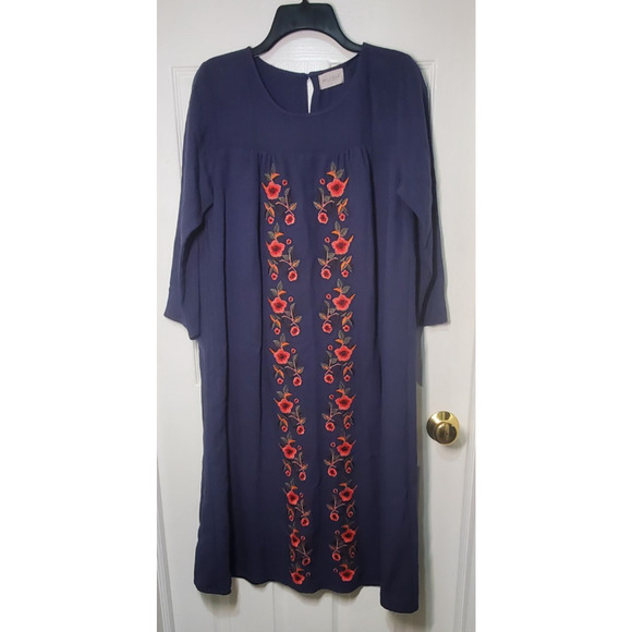 Bella Ella Dresses & Skirts - Bella Ella Women’s Navy Embroidered Midi Dress Size L Rayon Blend Boho Peasant